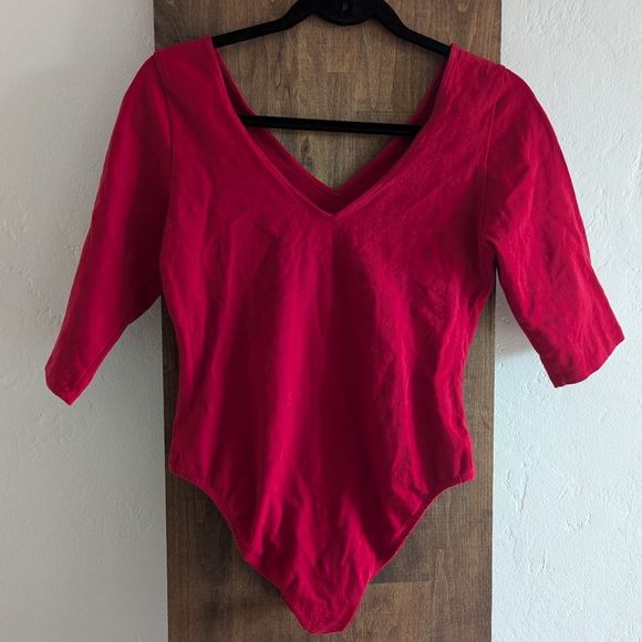 VV Bodysuit in Pomegranate Red - Picture 2 of 5
